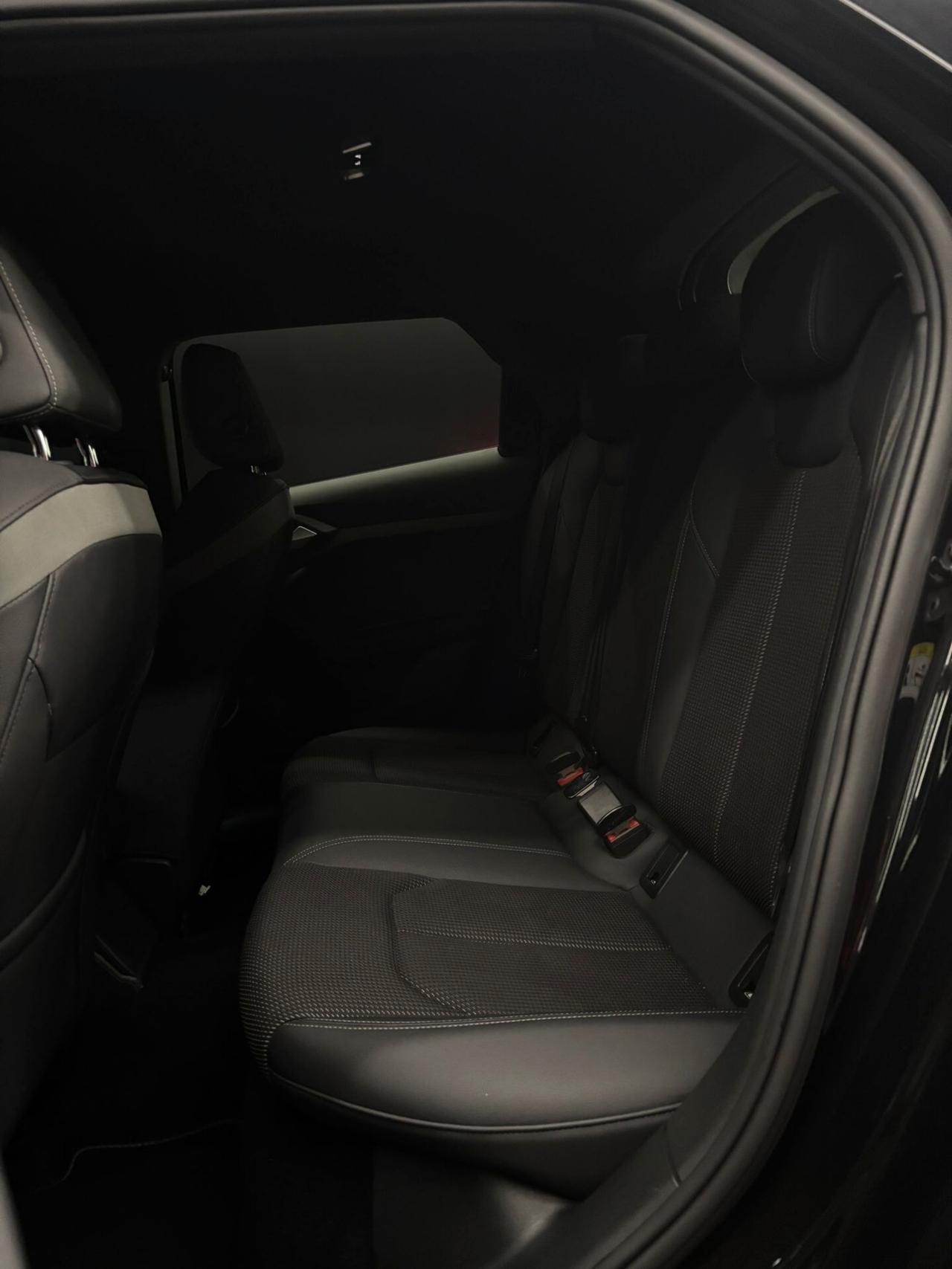 Audi A1 SPB 40 TFSI S tronic line edition 2.0 200cv