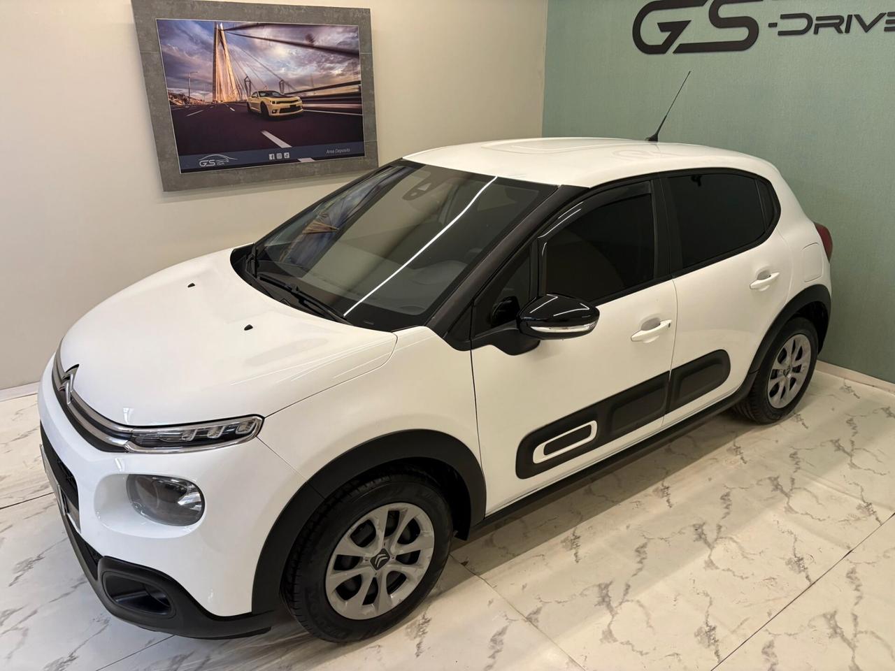 Citroen C3 1600cc BlueHDi 75cv Allestimento Shine