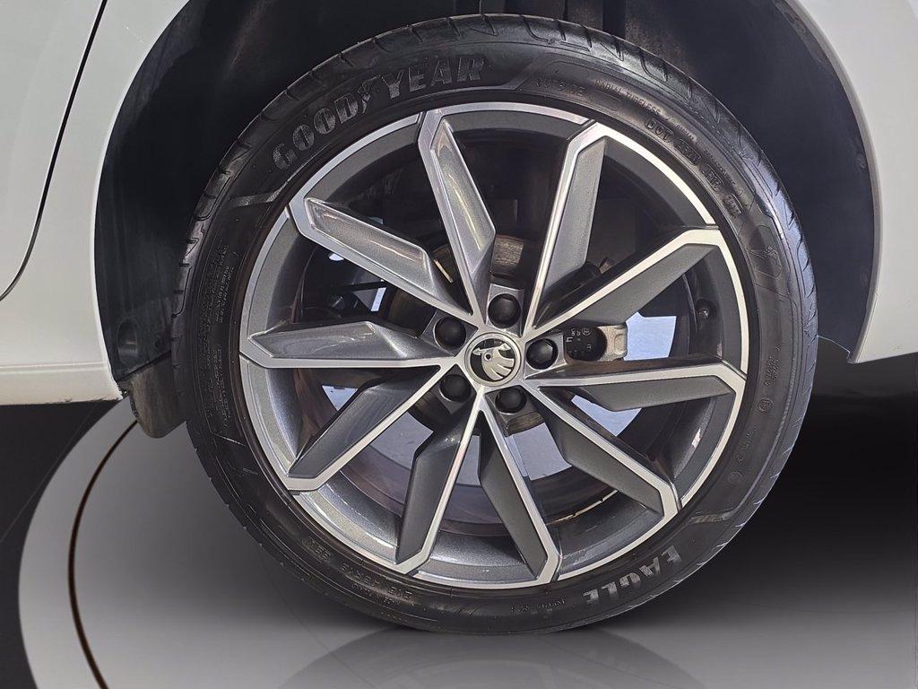 SKODA Kamiq 1.0 tsi dark shade 110cv del 2022