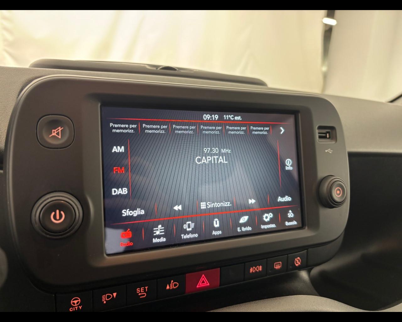 FIAT Panda 1.0 firefly hybrid City Cross s&s 70cv 5p.ti