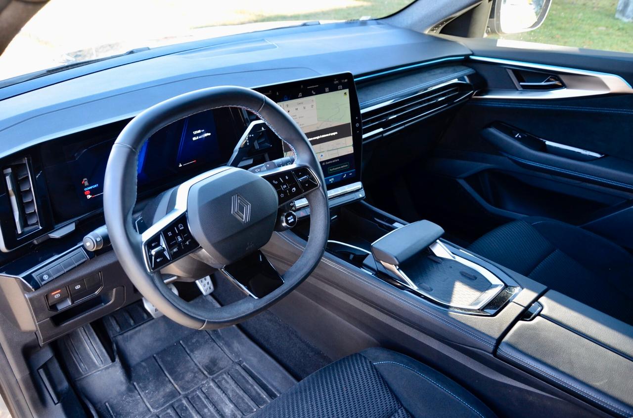 RENAULT AUSTRAL 1.3 MHEV TECHNO ESPRIT ALPINE 160cv AUTO, GARANZIA UFF RENAULT, UNICOPROPRIETARIO, UFF ITALIANA, FARI FULL LED, RETROCAMERA, PERMUTE