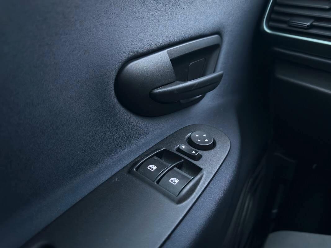 Lancia Ypsilon III 1.0 firefly hybrid Gold Plus 70cv Con TELECAMERA