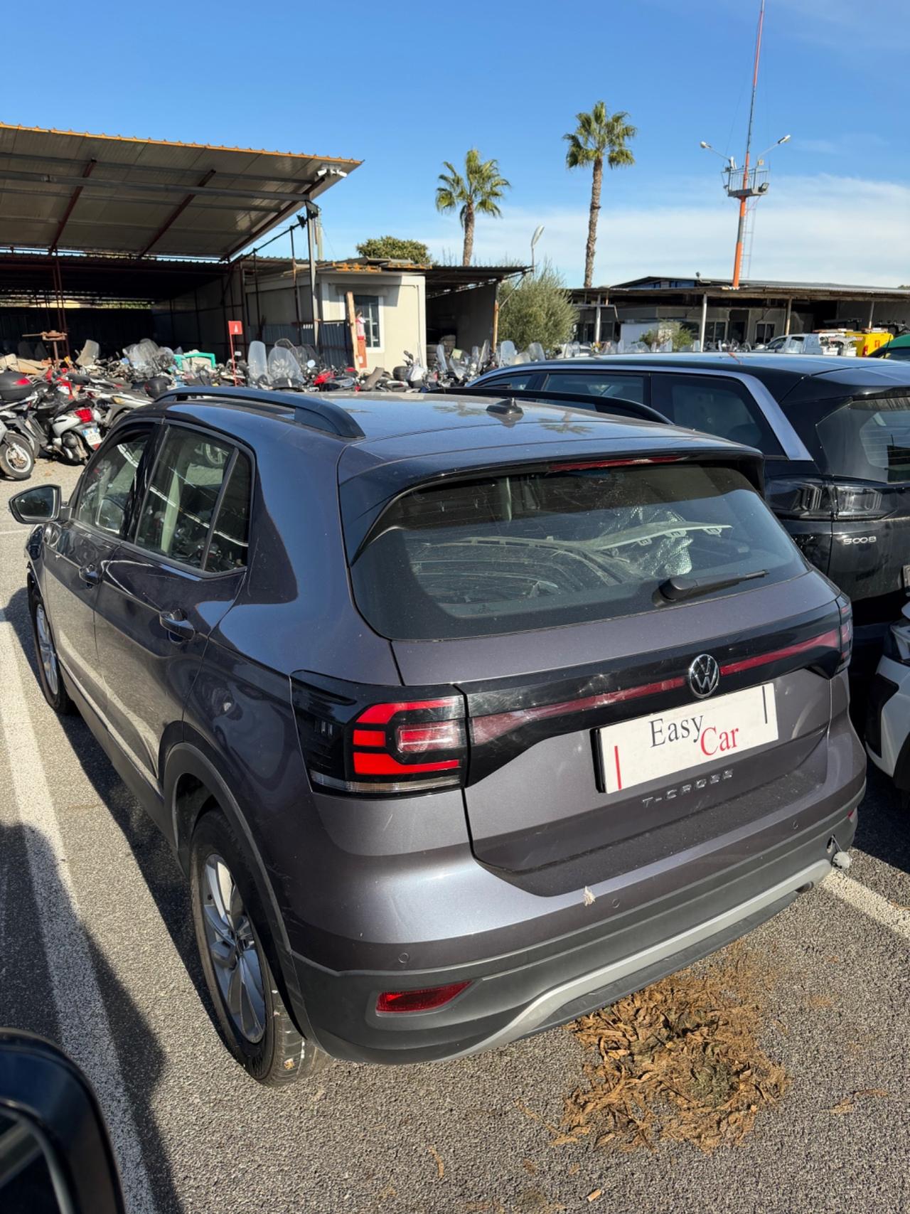 Volkswagen T-Cross 1.0 TSI 110 CV SINISTRATA