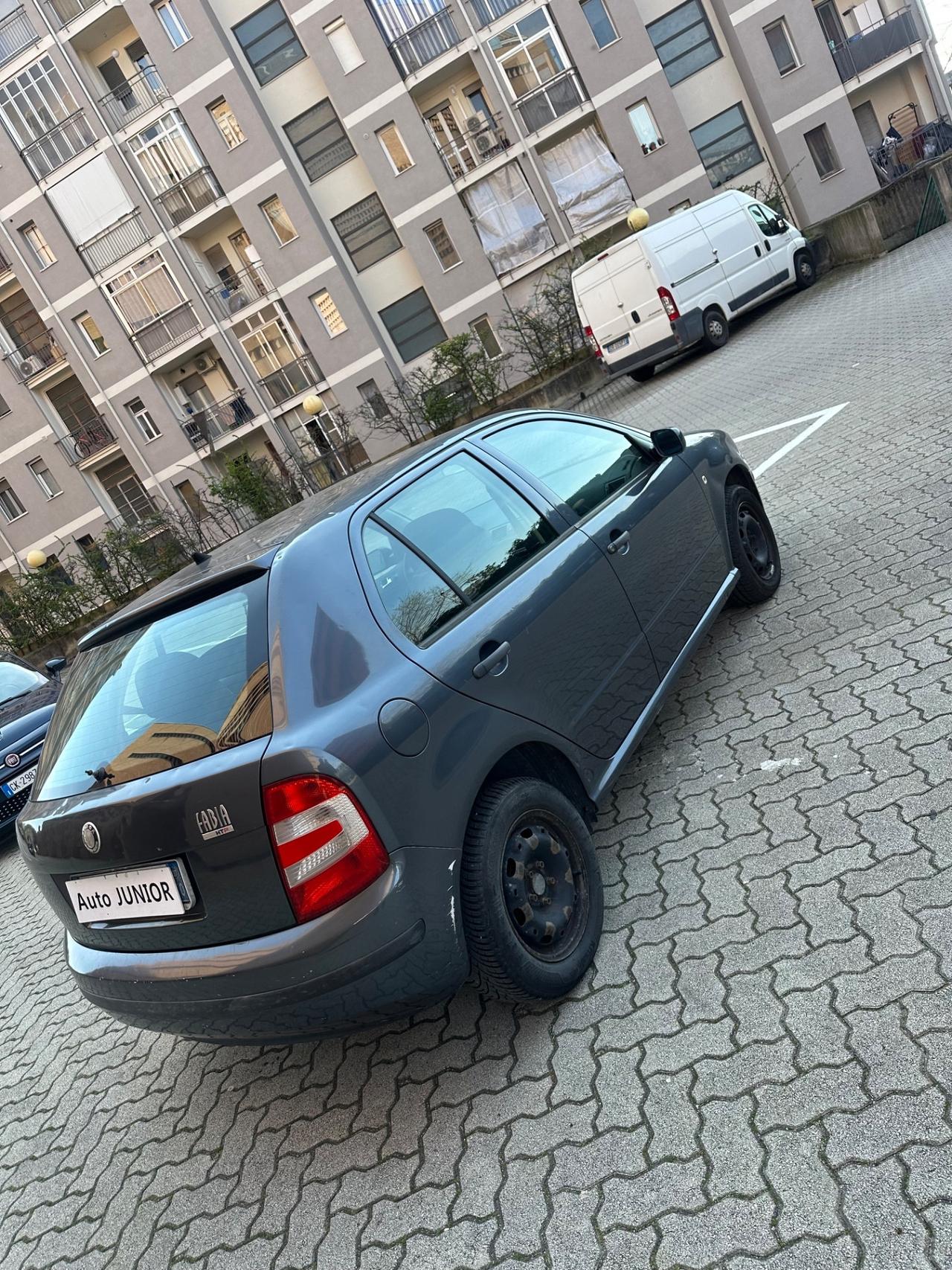 Skoda Fabia 1.2 12V 70CV 5p. Style