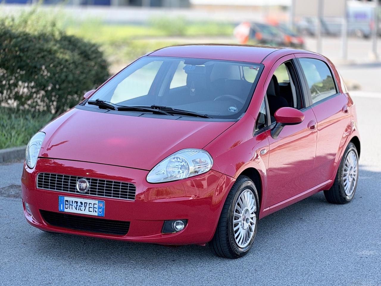 FIAT GRANDE PUNTO 1.2 BENZINA 5 PORTE GARANZIA 12 MESI