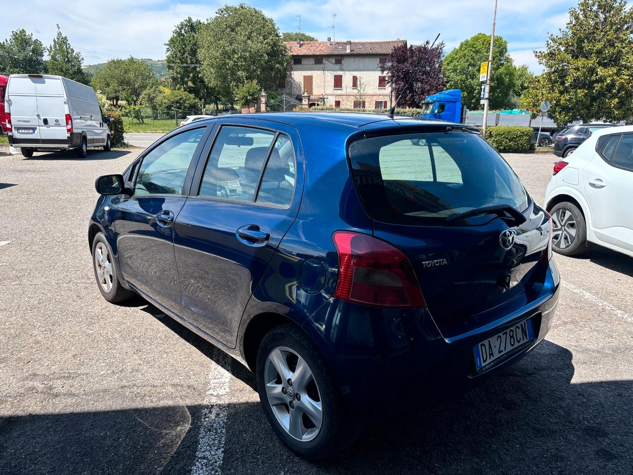 Toyota Yaris 1.0 5 porte Sol