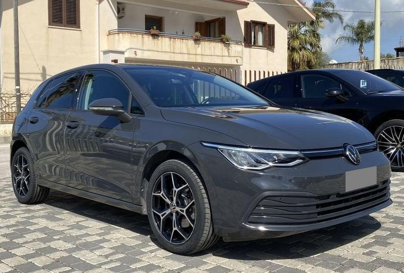 Volkswagen Golf 8 Life 2.0 TDI 116 CV