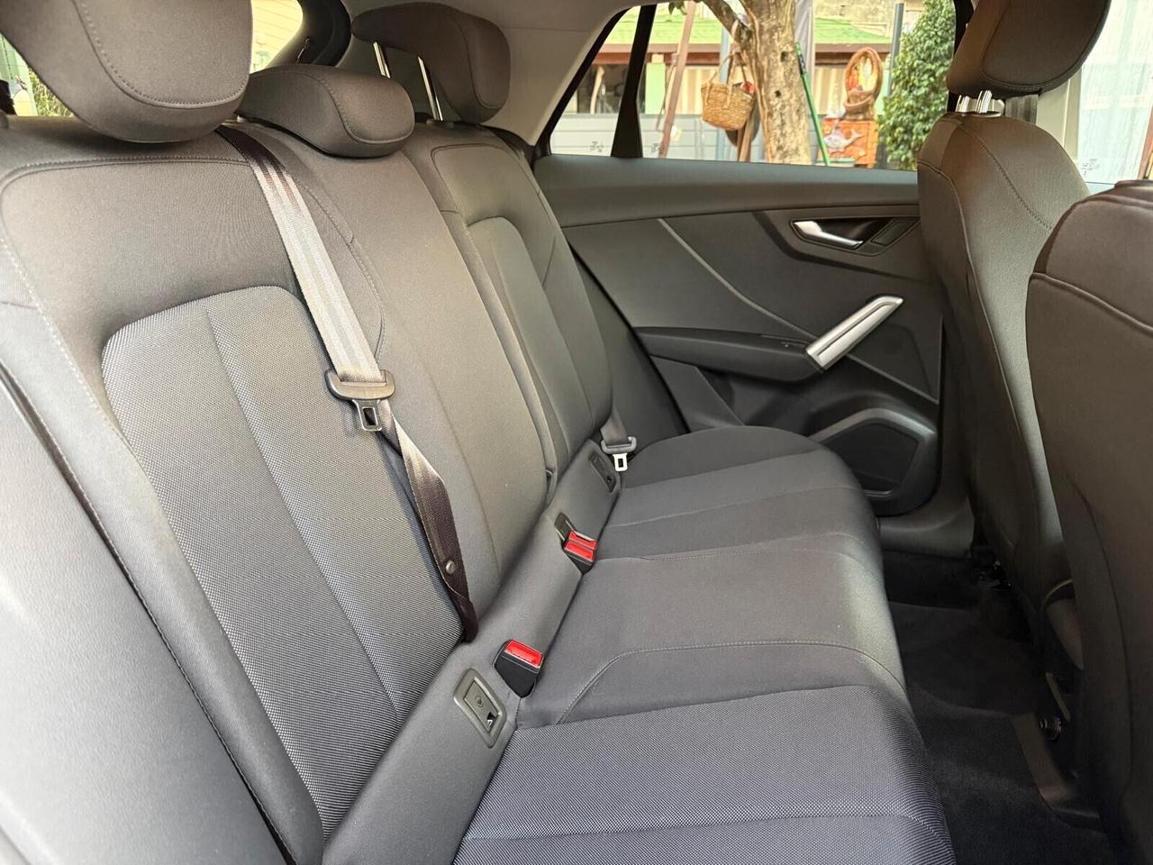 Audi Q2 35 TDI S tronic Business