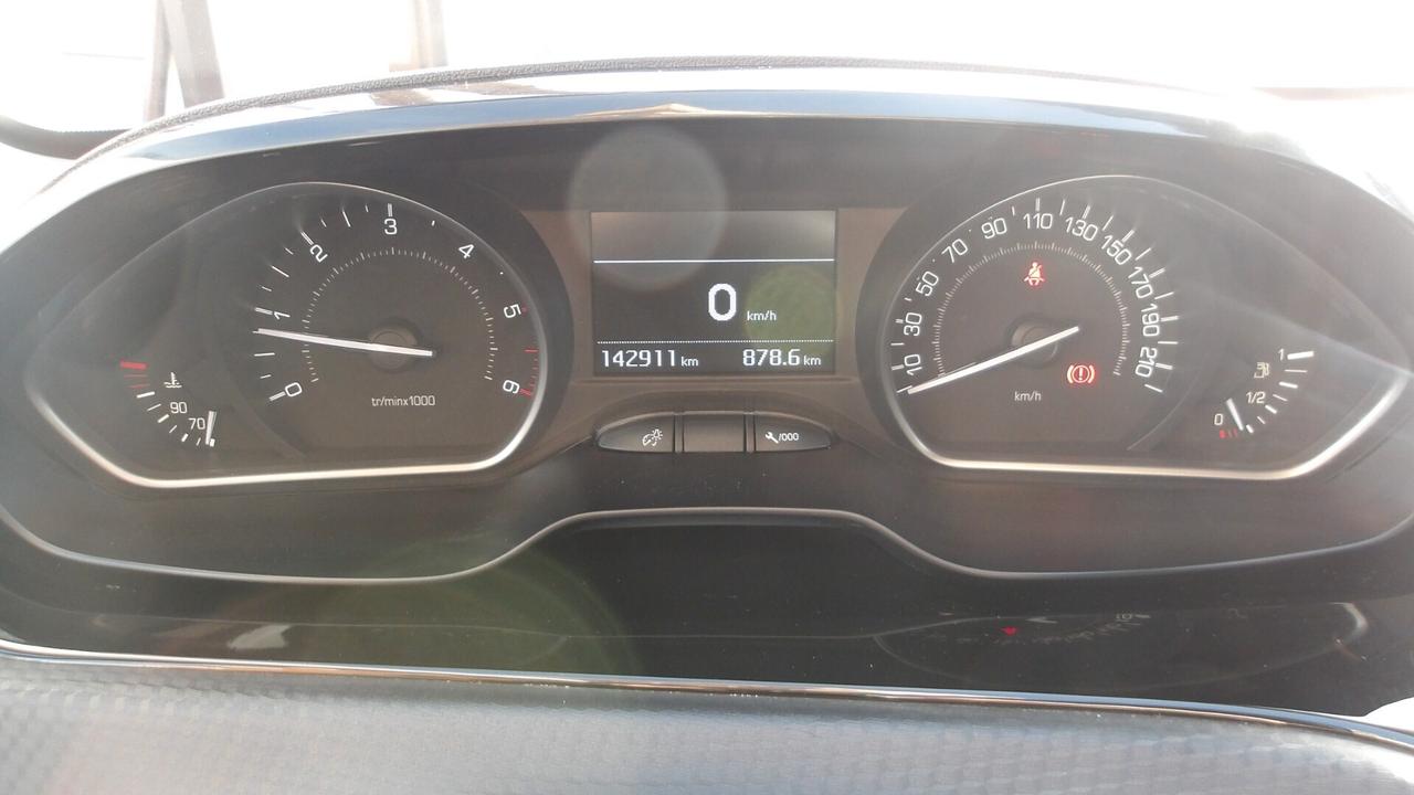 PEUGEOT 208 1.6 DIESEL-RETROC-PREZZO PROMO!