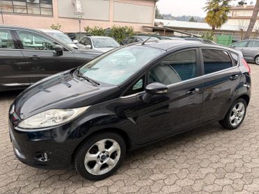 Ford Fiesta 1.4 5 porte Bz.- GPL Titanium*NEOPATENTATI