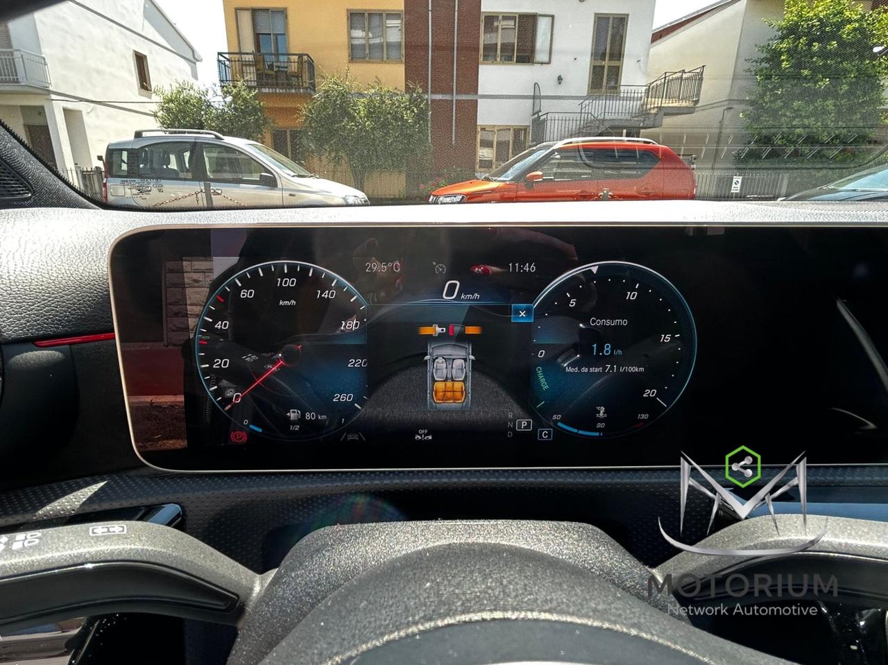 Mercedes-Benz A180 Premium AMG