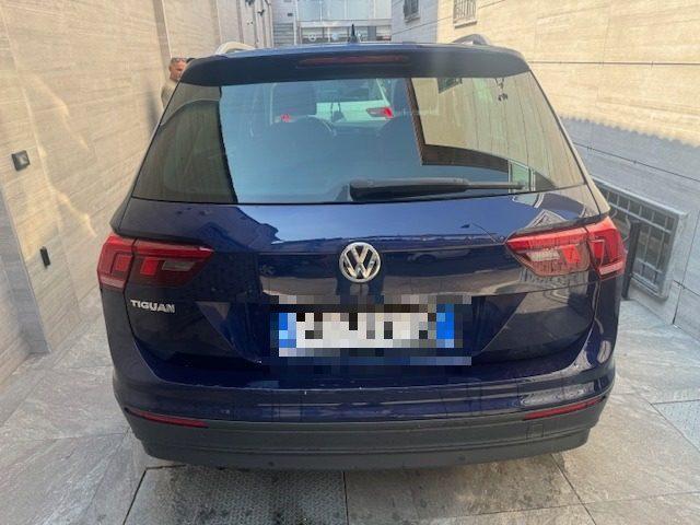 VOLKSWAGEN Tiguan 2.0 TDI SCR DSG Business BlueMotion Technology