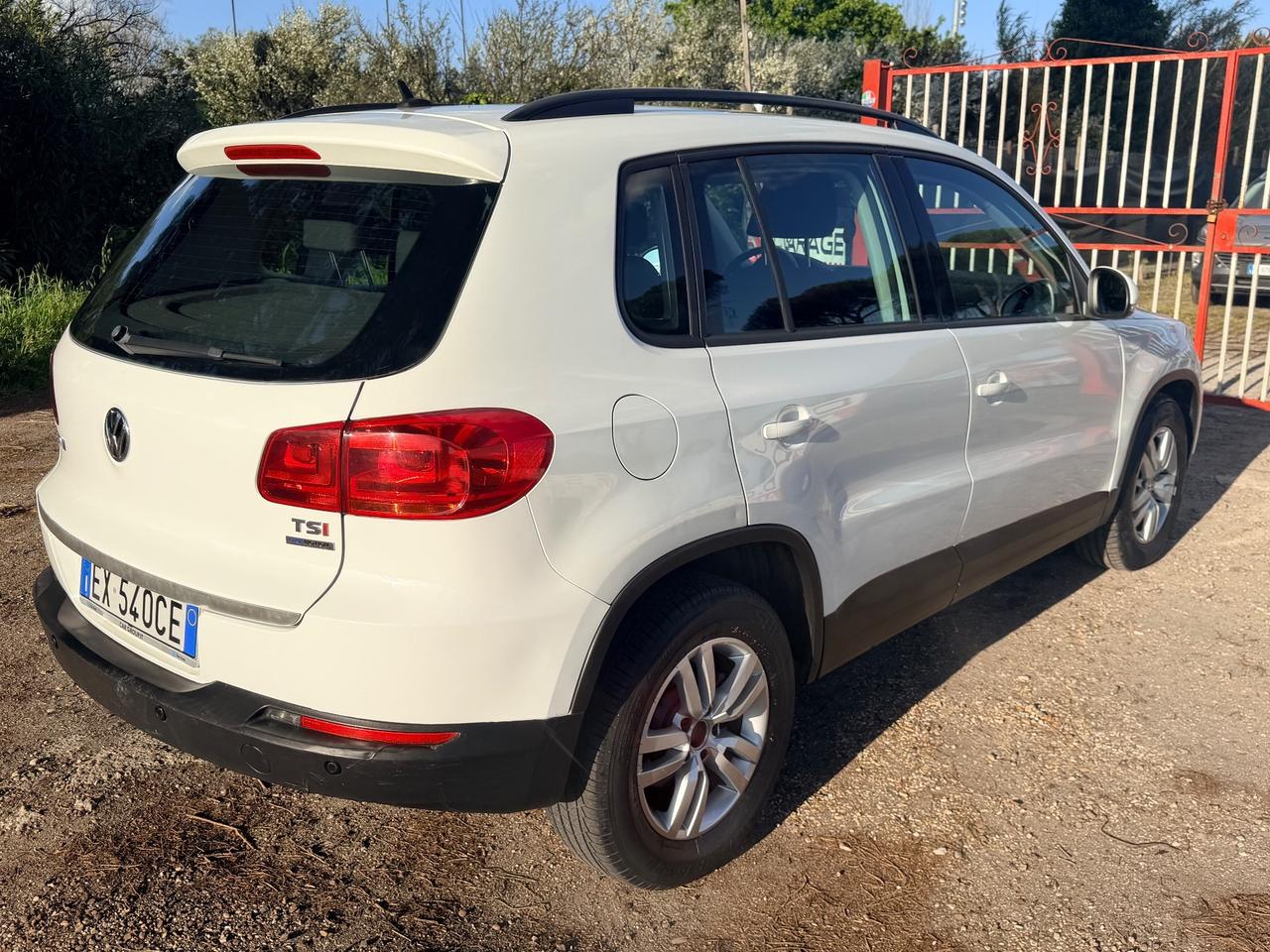 Volkswagen Tiguan 1.4 TSI 122 CV Cross BlueMotion Technology