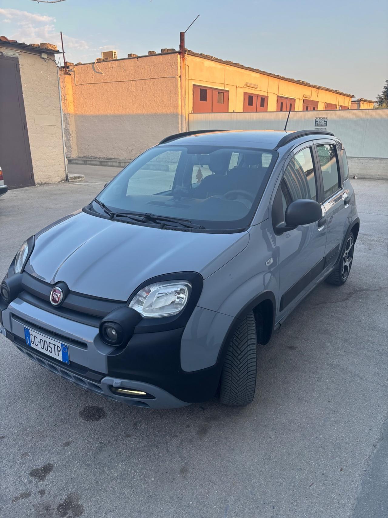 Fiat Panda 1.0 FireFly S&S Hybrid City Cross