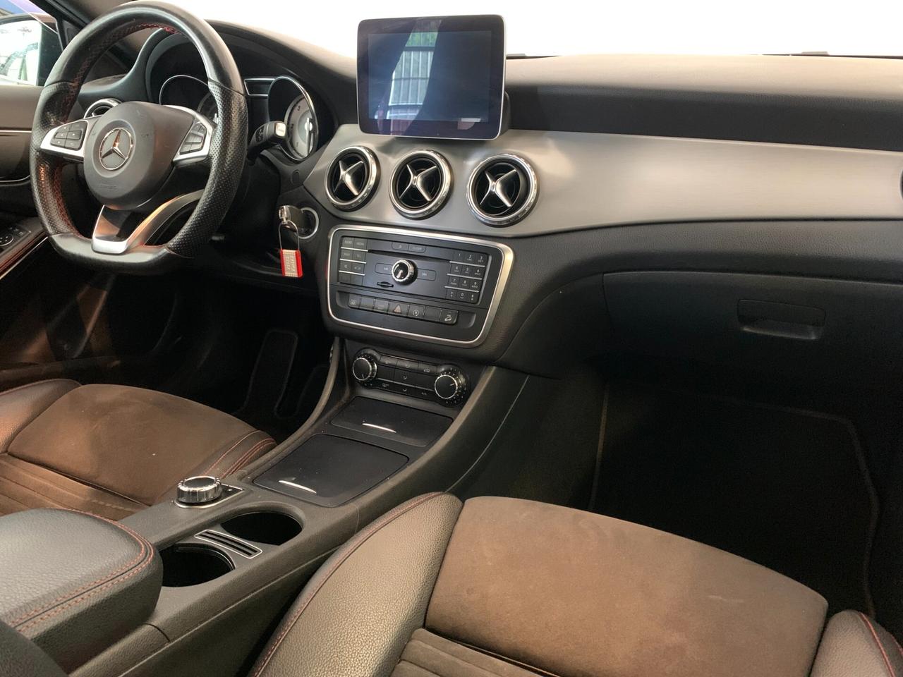 Mercedes-benz GLA 220 d Automatic 4Matic Premium AMG Line