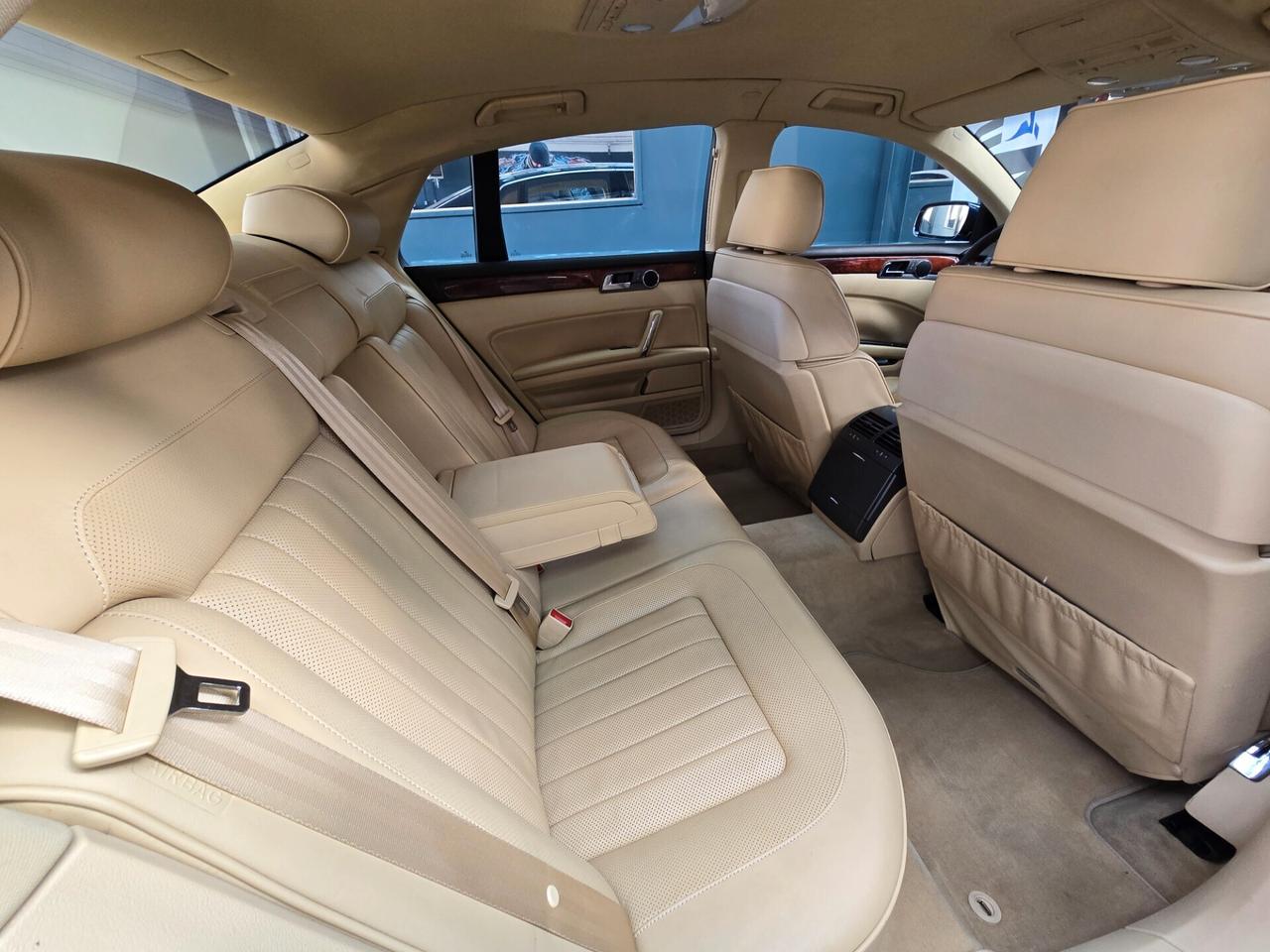 VOLKSWAGEN PHAETON 5.0 V10 TDI 4MOT 313CV