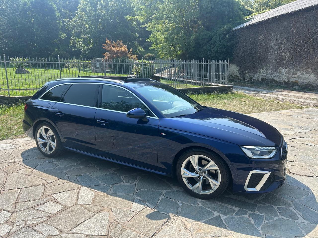 Audi A4 Avant 35 TDI/163 CV S line edition