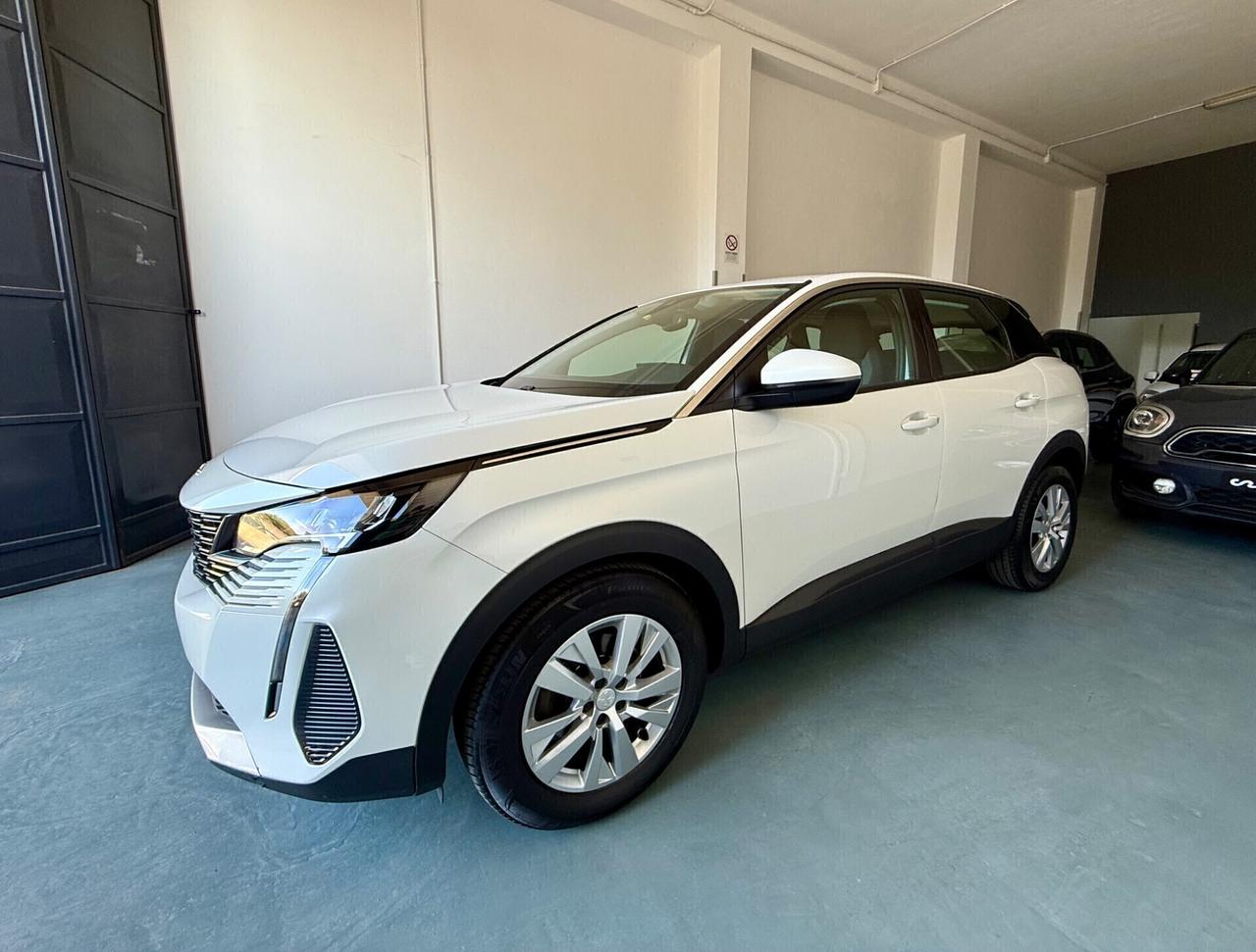 Peugeot 3008 BlueHDi 130 S&S EAT8 Active Pack