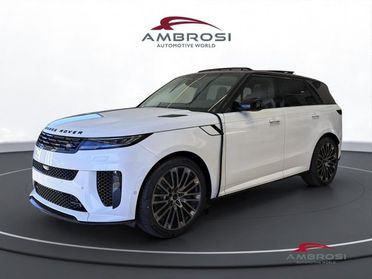 LAND ROVER Range Rover Sport 4.4 V8 P635 SV