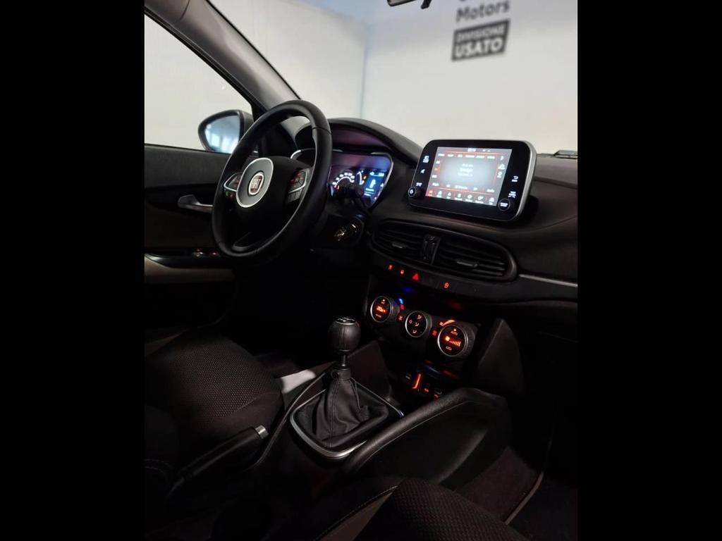 Fiat Tipo Station Wagon 1.6 Multijet Lounge