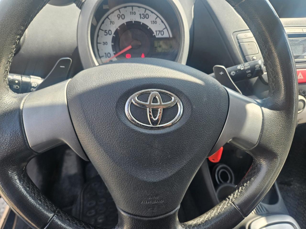 Toyota Aygo 1.0 5 porte Cambio Automatico
