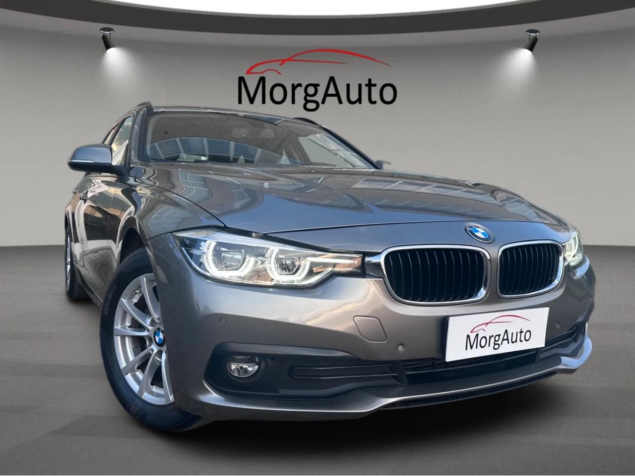 BMW 318d Touring Automatica, Fari full LED, Navi professional