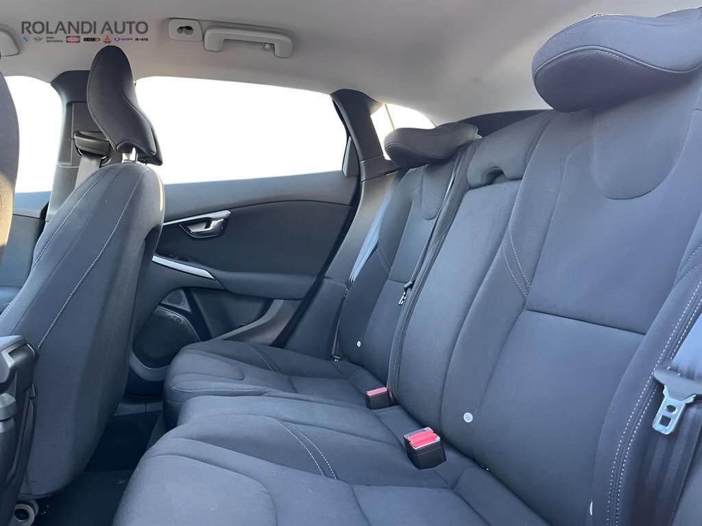 Volvo V40 2.0 D2 R-Design