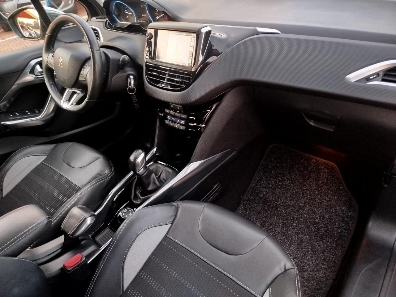 Peugeot 2008 1.6 e-HDi 115 CV Stop&Start Allure
