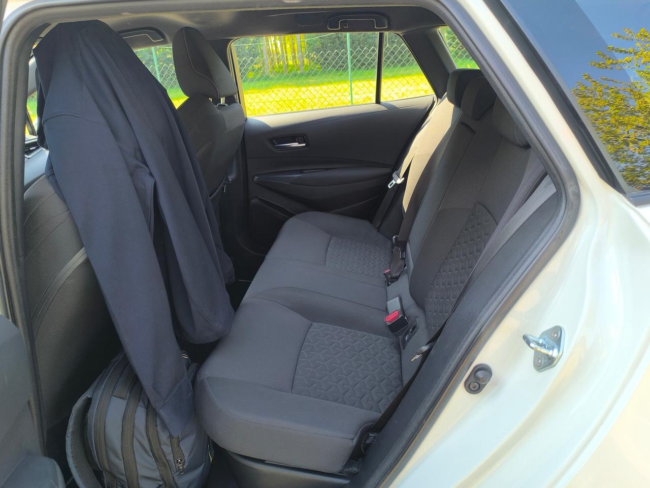 Toyota Corolla Touring Sports 2.0 Hybrid Business