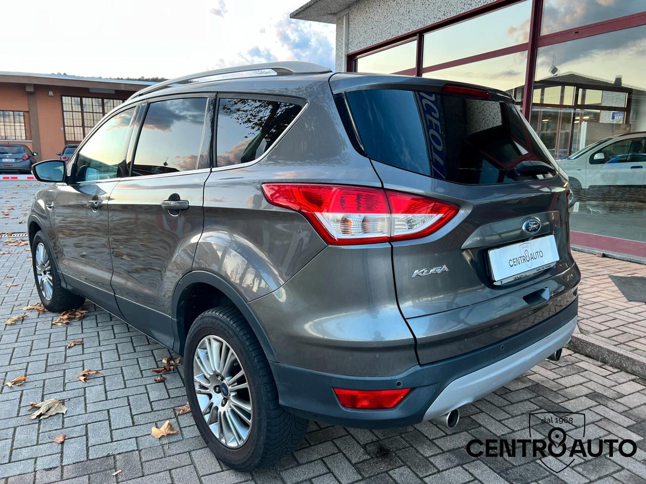 Ford Kuga 2.0 TDCI 163 CV 4WD Powershift Titanium