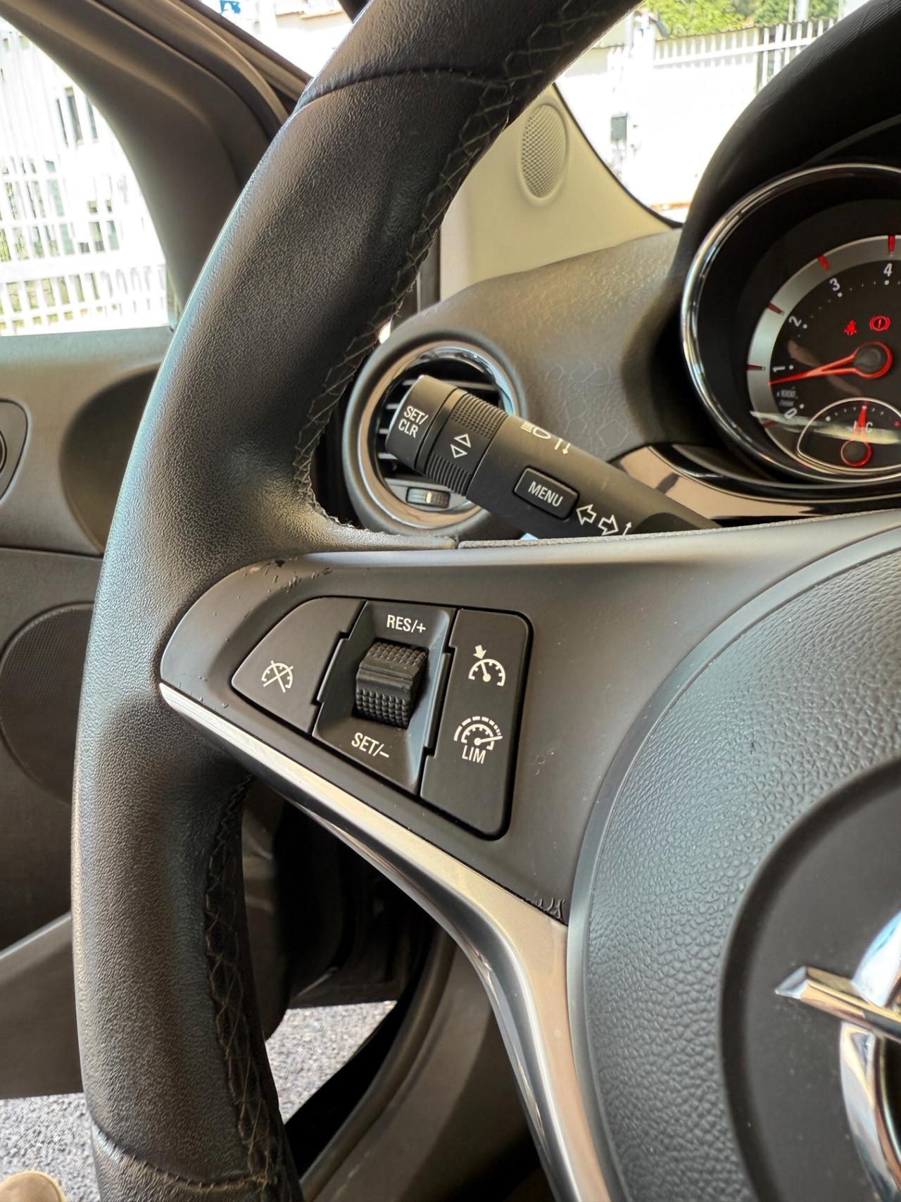 Opel Adam Rocks 1.2 70 CV X Factor