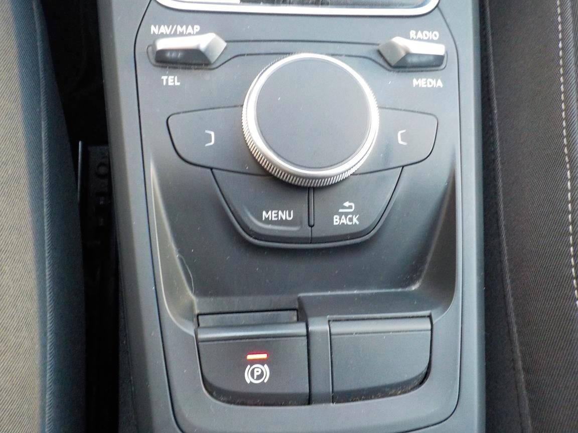 Audi Q2 30 TDI S tronic Admired