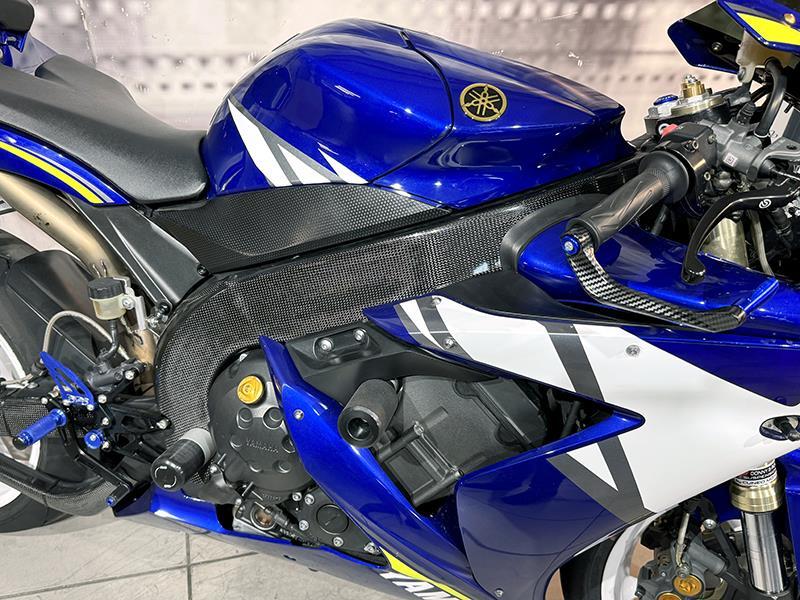 Yamaha YZF R1