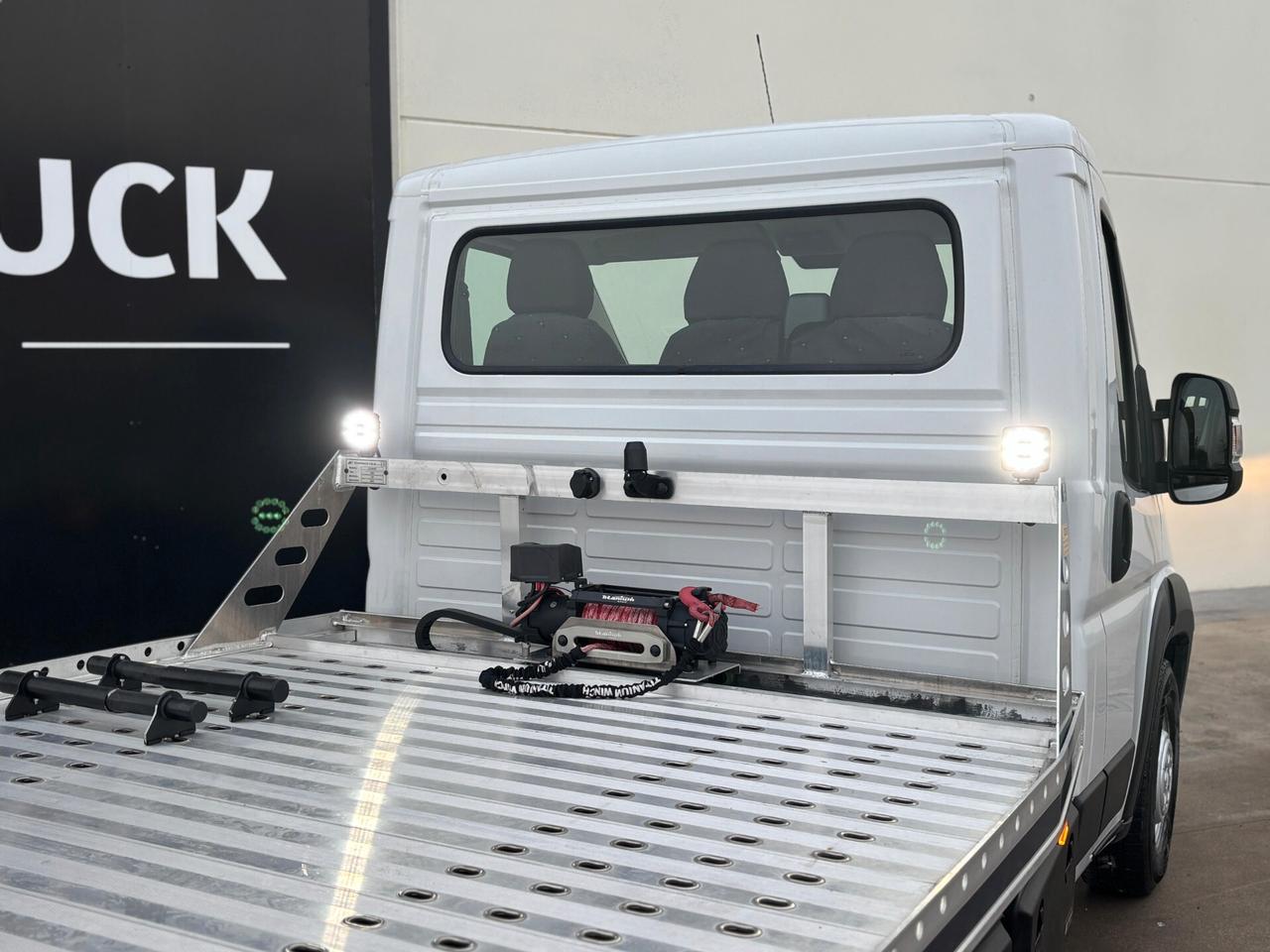 CARROATTREZZI Patente B Portata 1500 KG