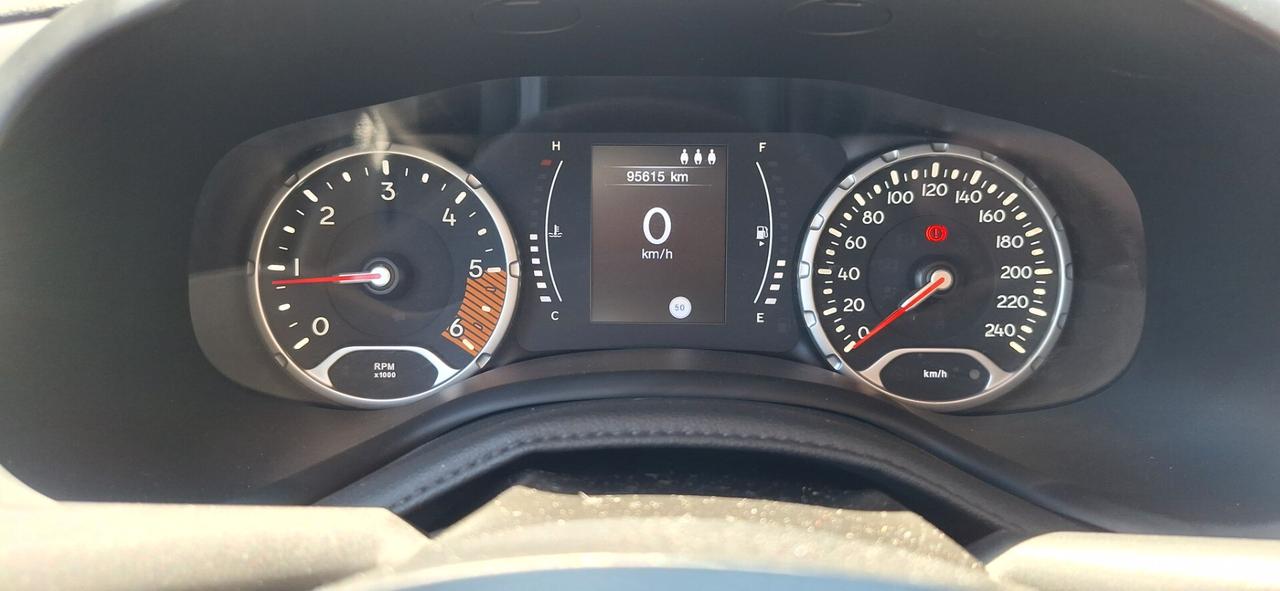 Jeep Renegade 1.6 Mjt 130 CV Longitude