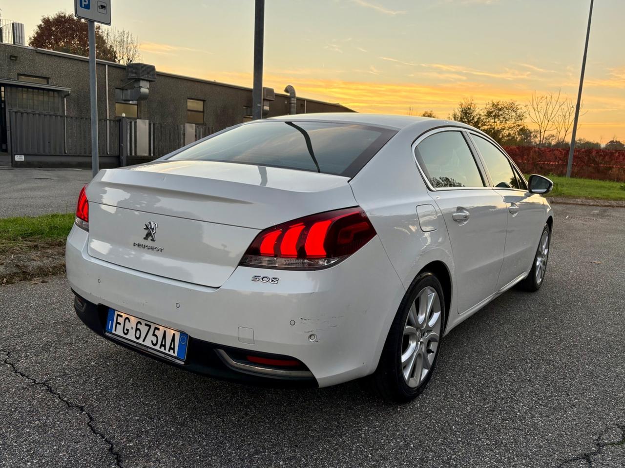 Peugeot 508 Berlina BlueHDi 120 EAT6 2016