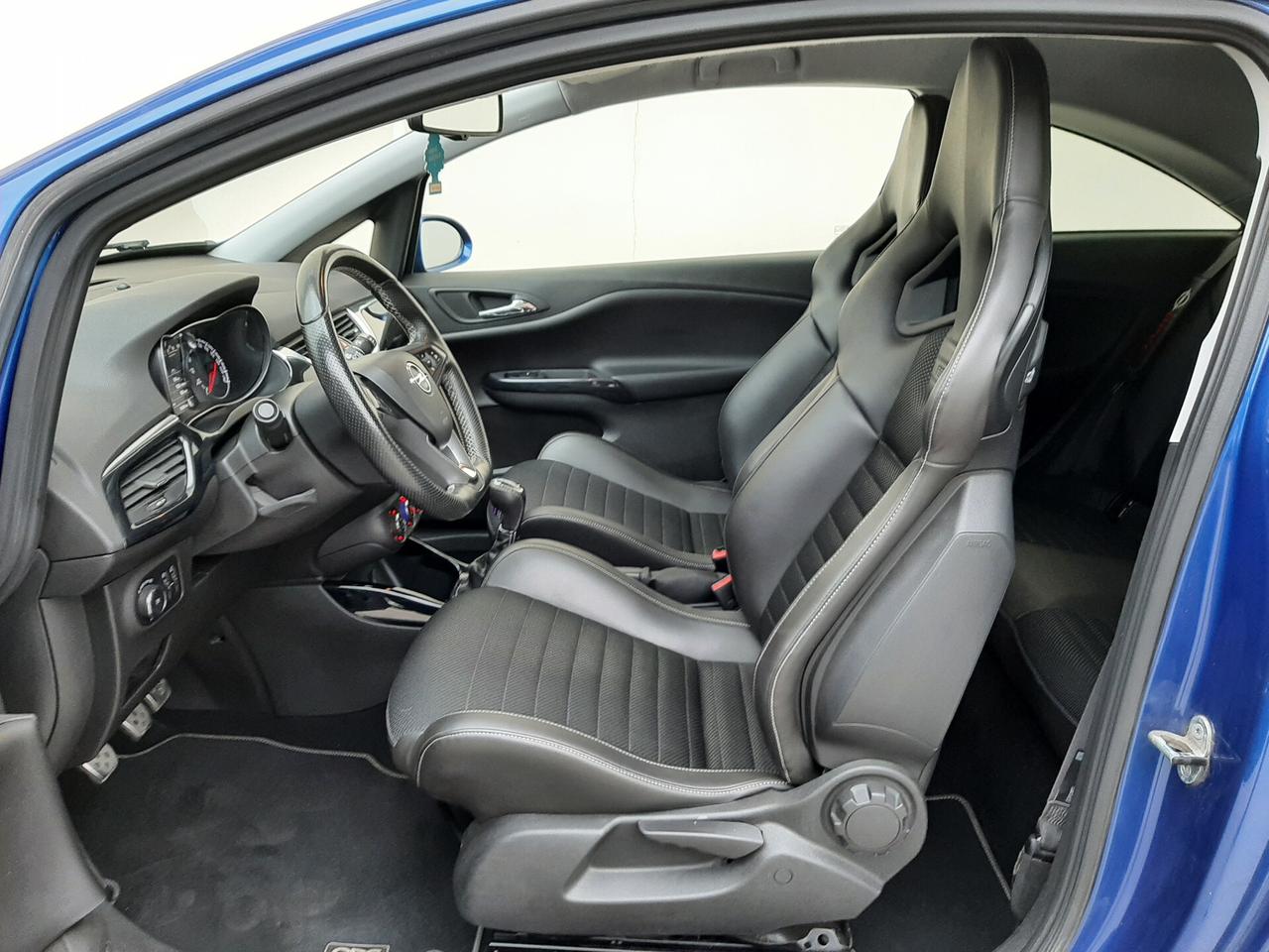 Opel Corsa Coupè 1.6 Turbo 207cv OPC