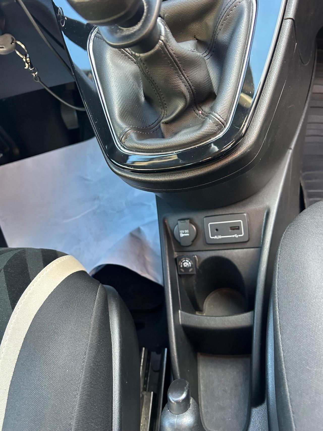 Lancia Ypsilon 1.2 69 CV 5 porte GPL Ecochic Gold