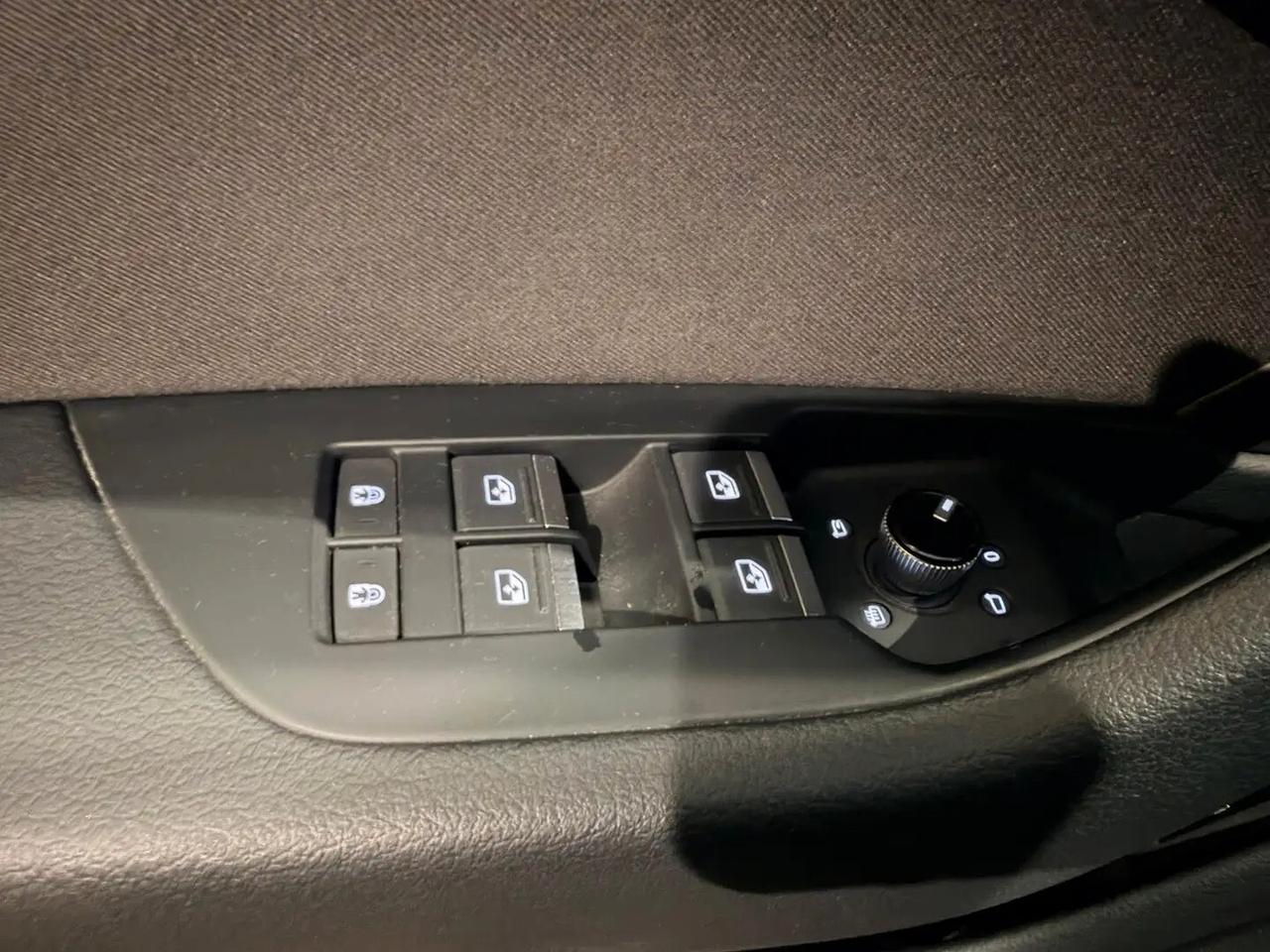 Audi A6 Avant 40 2.0 TDI S tronic Business Plus