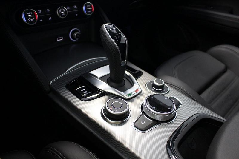 Alfa Romeo Stelvio 2.2 Turbodiesel 210 CV AT8 Q4 Veloce