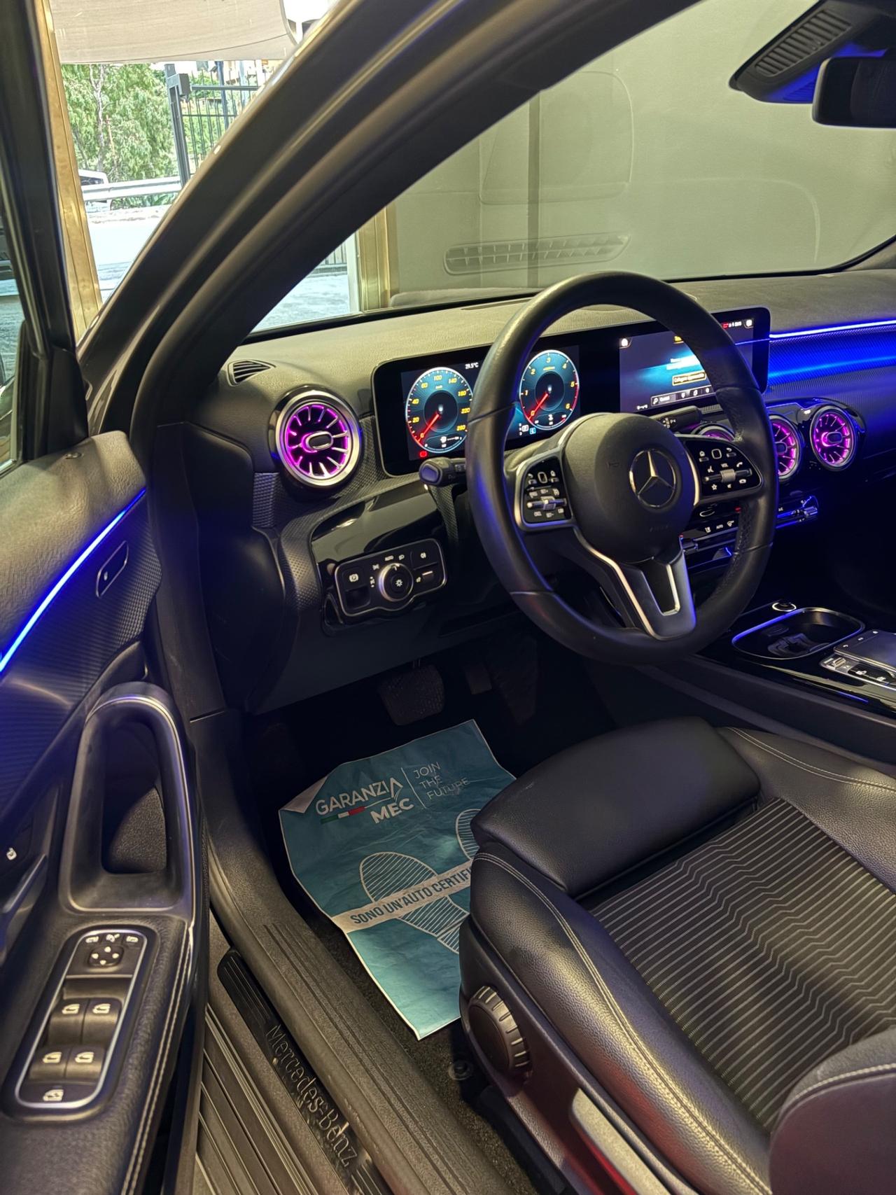 Mercedes classe A 180D Automatic luci ambient