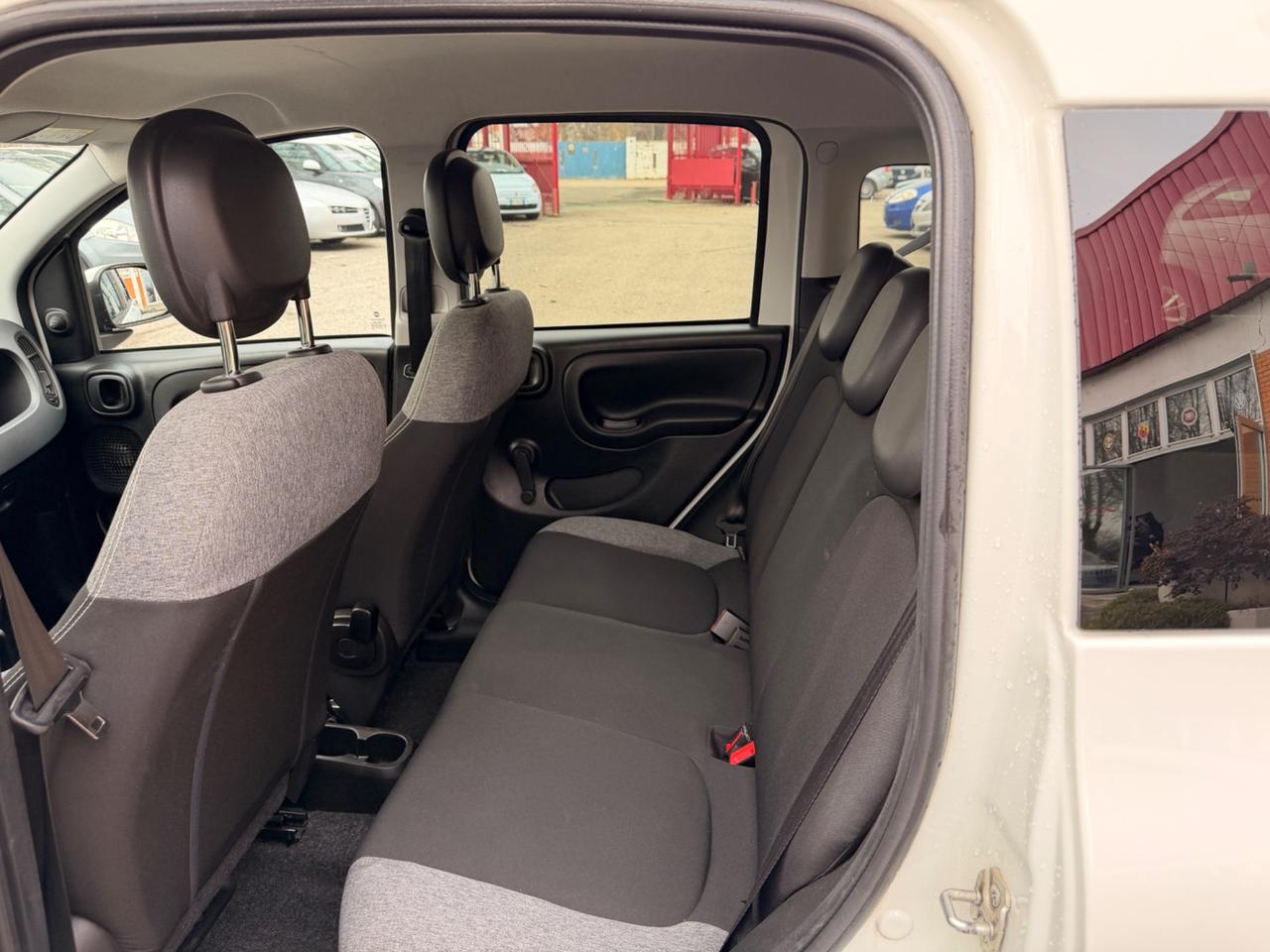 Fiat Panda 1.0 FireFly S&S Hybrid Red senza nessun vincolo di finanziamento