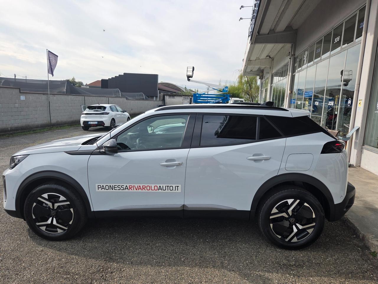 Peugeot 2008 ALLURE 100 CV KM/0 NESSUN OBBLIGO FINANZIARIO !!