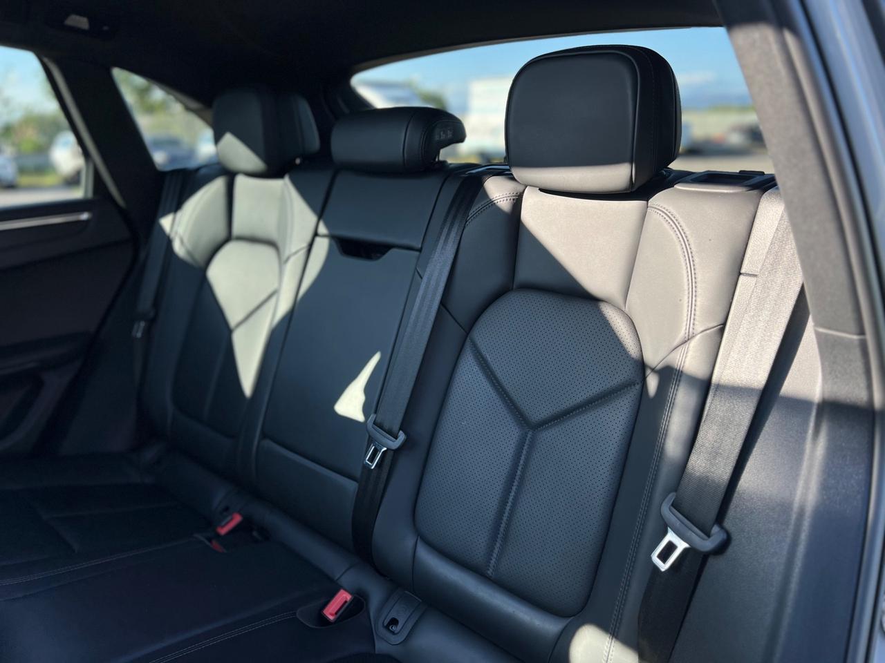 Porsche Macan 2.0 265CV TETTO UNICO PROPRIETARIO IVA ESPOSTA