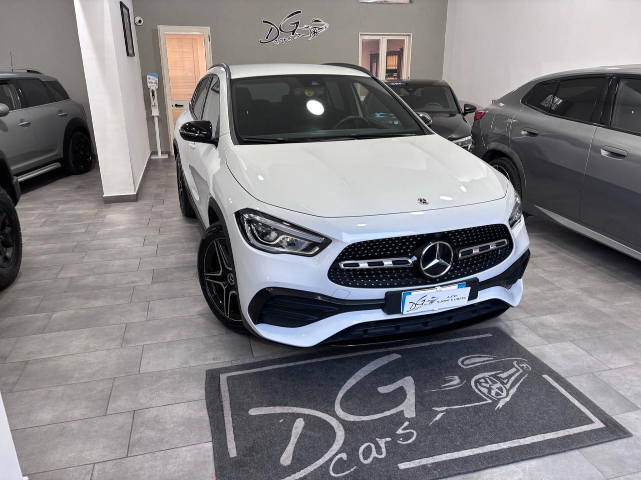 MERCEDES-BENZ GLA200D PREMIUM AMG NAVI-LED