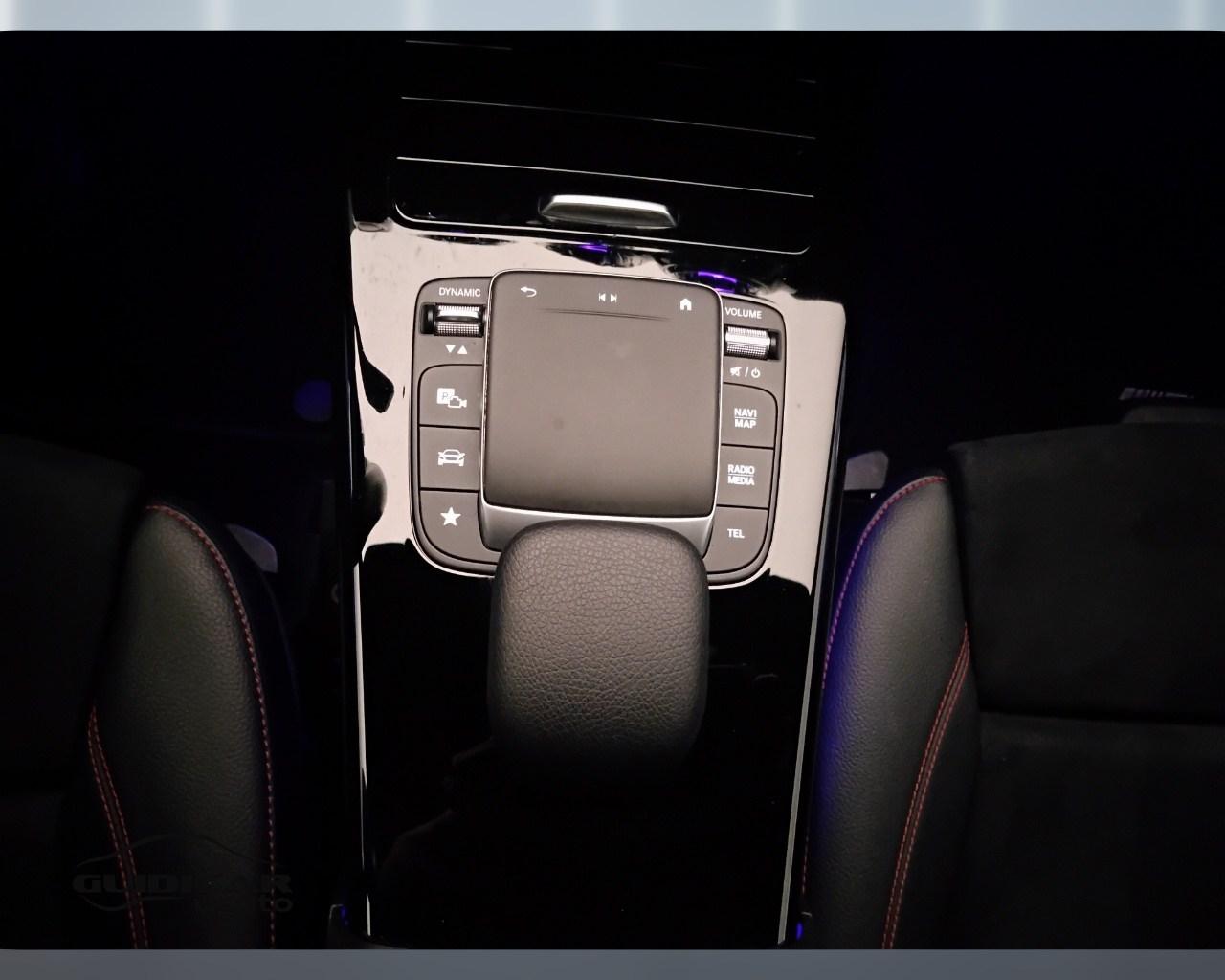 Mercedes-Benz Classe A - W177 2018 - A 250 e phev (eq-power) Premium auto