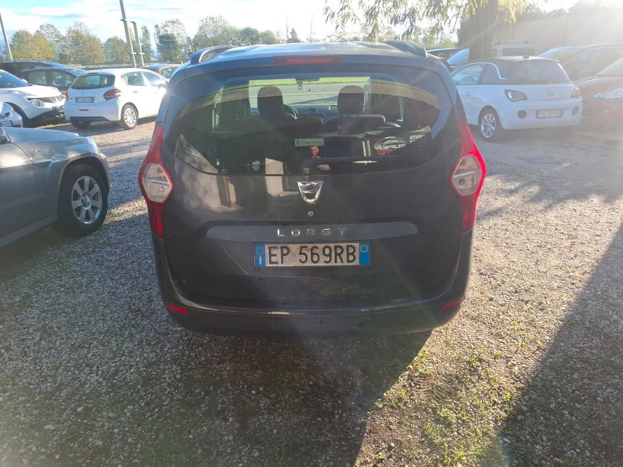 Dacia Lodgy 1.6 8V 85CV 5 posti Lauréate (60Kw)
