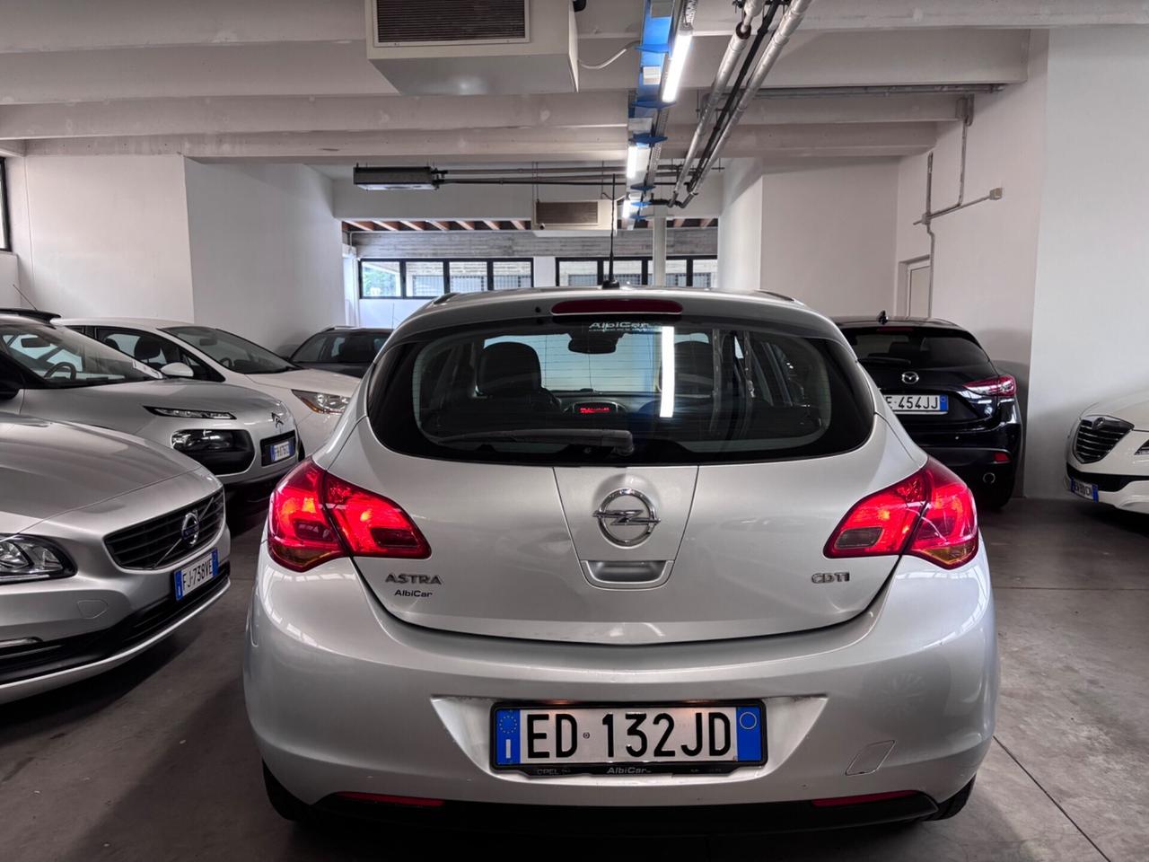 Opel Astra 1.7 CDTI 110CV 5 porte Cosmo