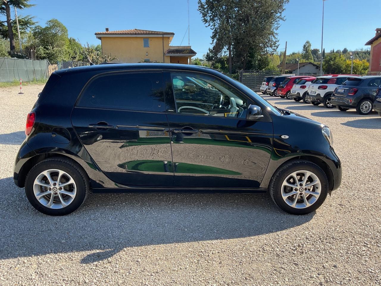 Smart ForFour 70 1.0 Passion