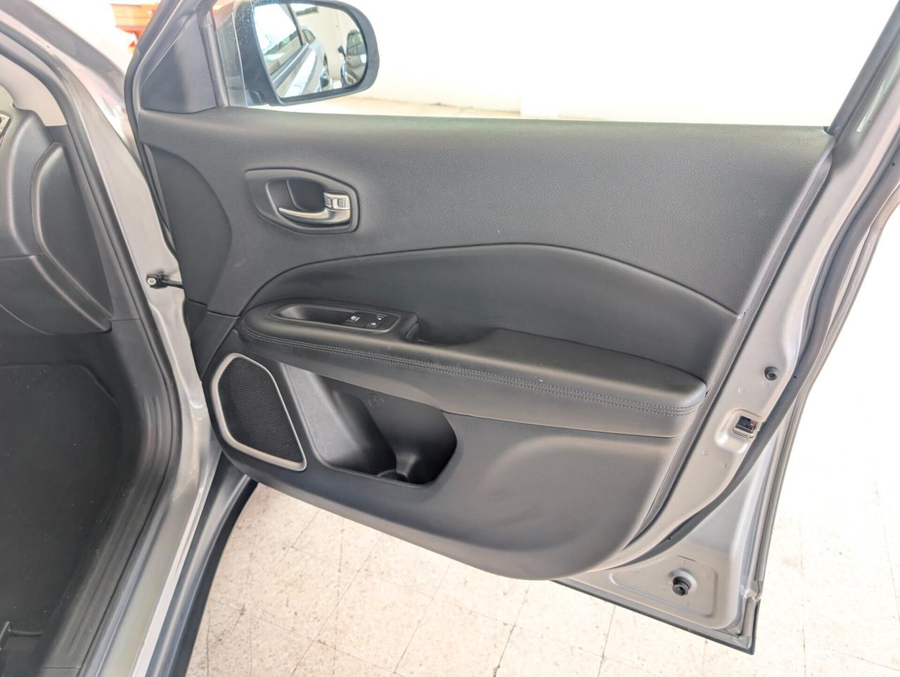 Jeep Compass 2.0 Multijet II aut. 4WD Night Eagle GANCIO TRAINO
